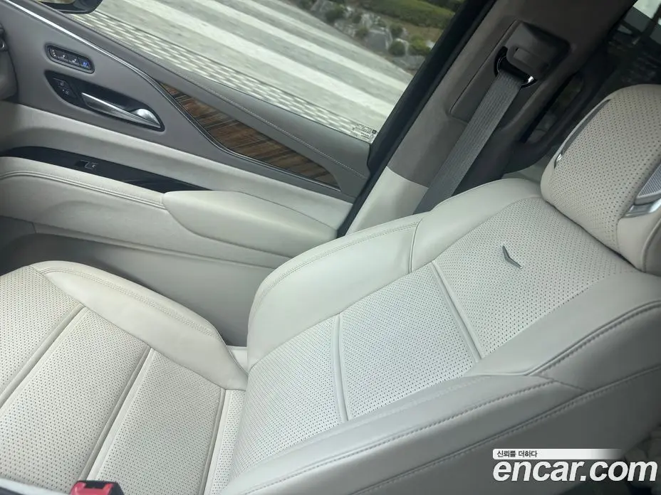 Cadillac Escalade 2023 6.2 автомат (гидро), фото 15