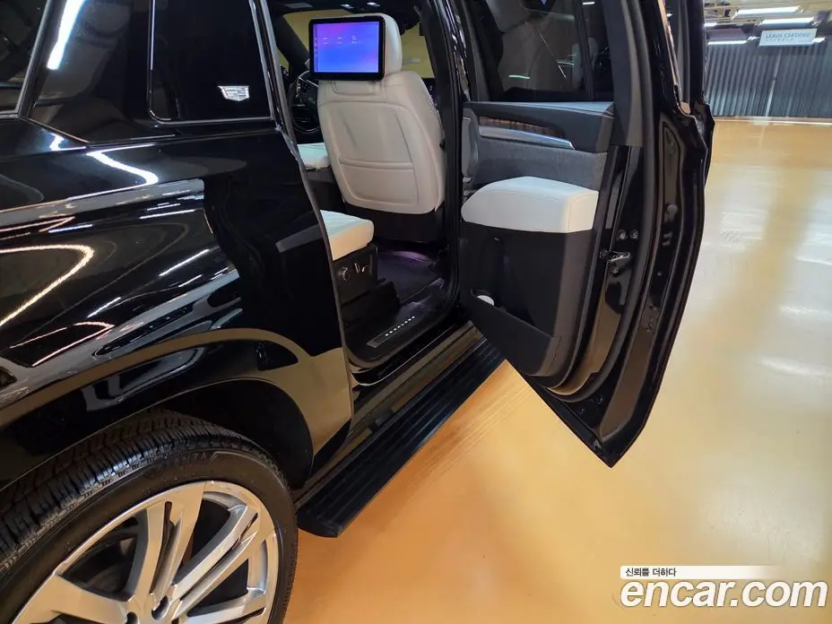 Cadillac Escalade 2025 6.2 автомат (гидро), фото 16