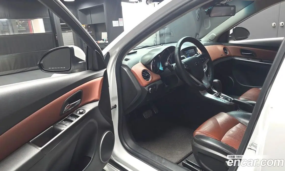 Chevrolet Cruze 2012 1.8 автомат (гидро), фото 13