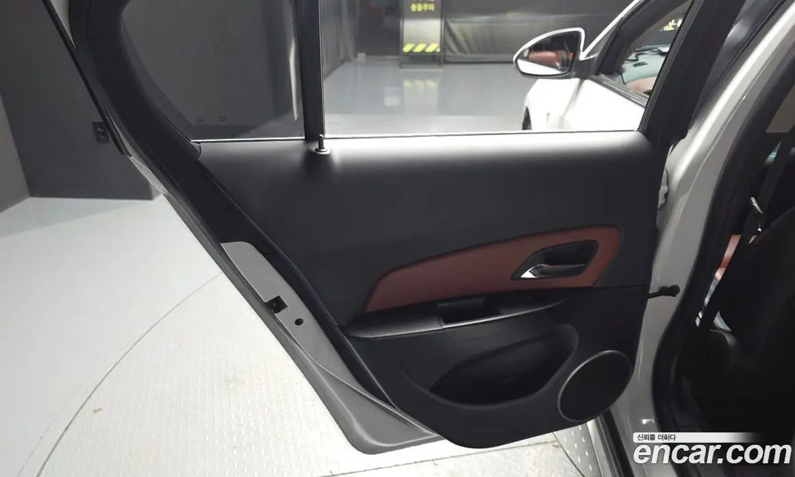 Chevrolet Cruze 2012 1.8 автомат (гидро), фото 15