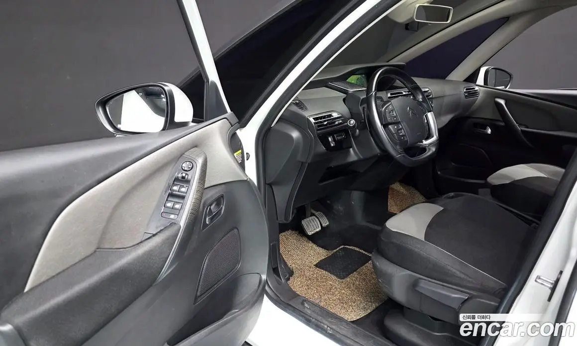 Citroen C4 Picasso 2016 1.6 автомат (гидро), фото 11