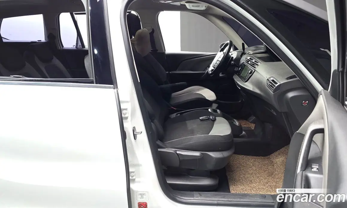 Citroen C4 Picasso 2016 1.6 автомат (гидро), фото 10