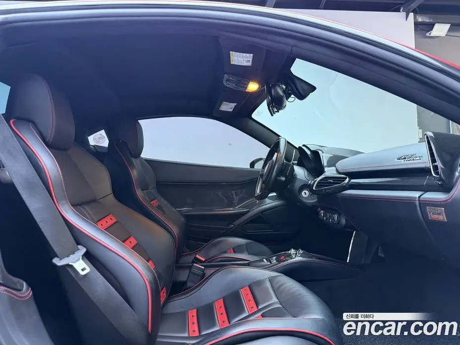 Ferrari 458 2012 4.5 автомат (гидро), фото 15