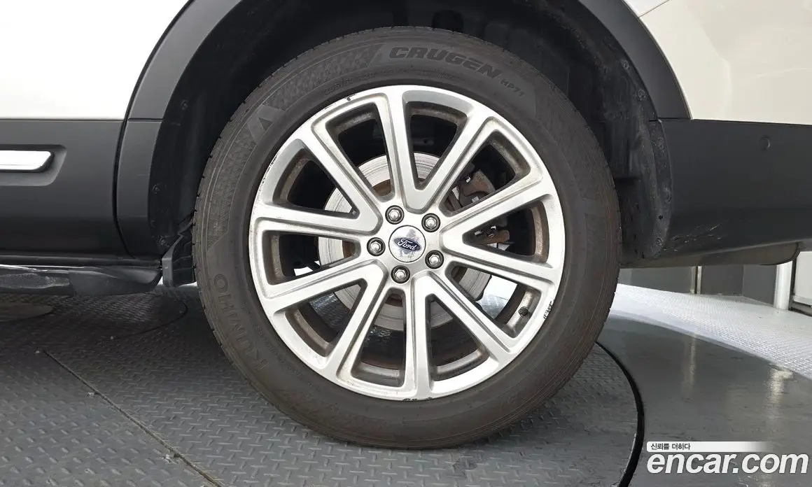 Ford Explorer 2017 2.3 автомат (гидро), фото 5