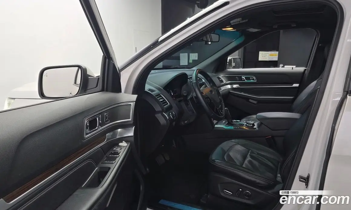 Ford Explorer 2017 2.3 автомат (гидро), фото 10