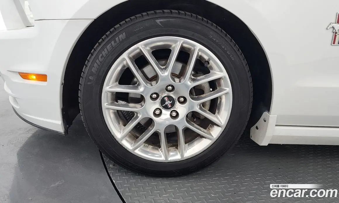 Ford Mustang 2014 3.7 автомат (гидро), фото 5
