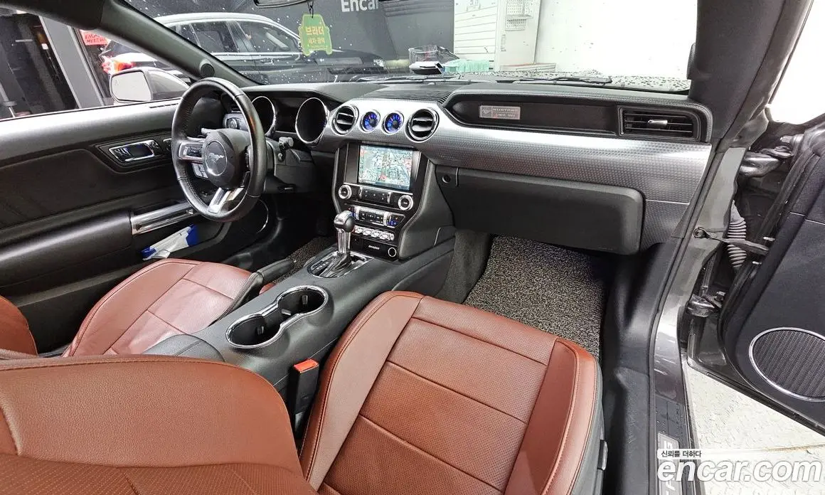Ford Mustang 2016 2.3 автомат (гидро), фото 7