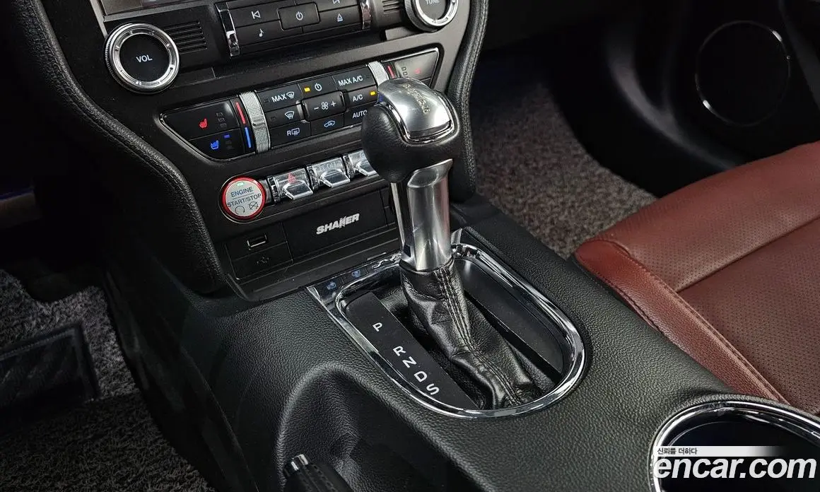 Ford Mustang 2016 2.3 автомат (гидро), фото 9