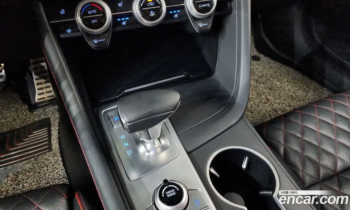 Genesis G70 2019 2.0 автомат (гидро), фото 11
