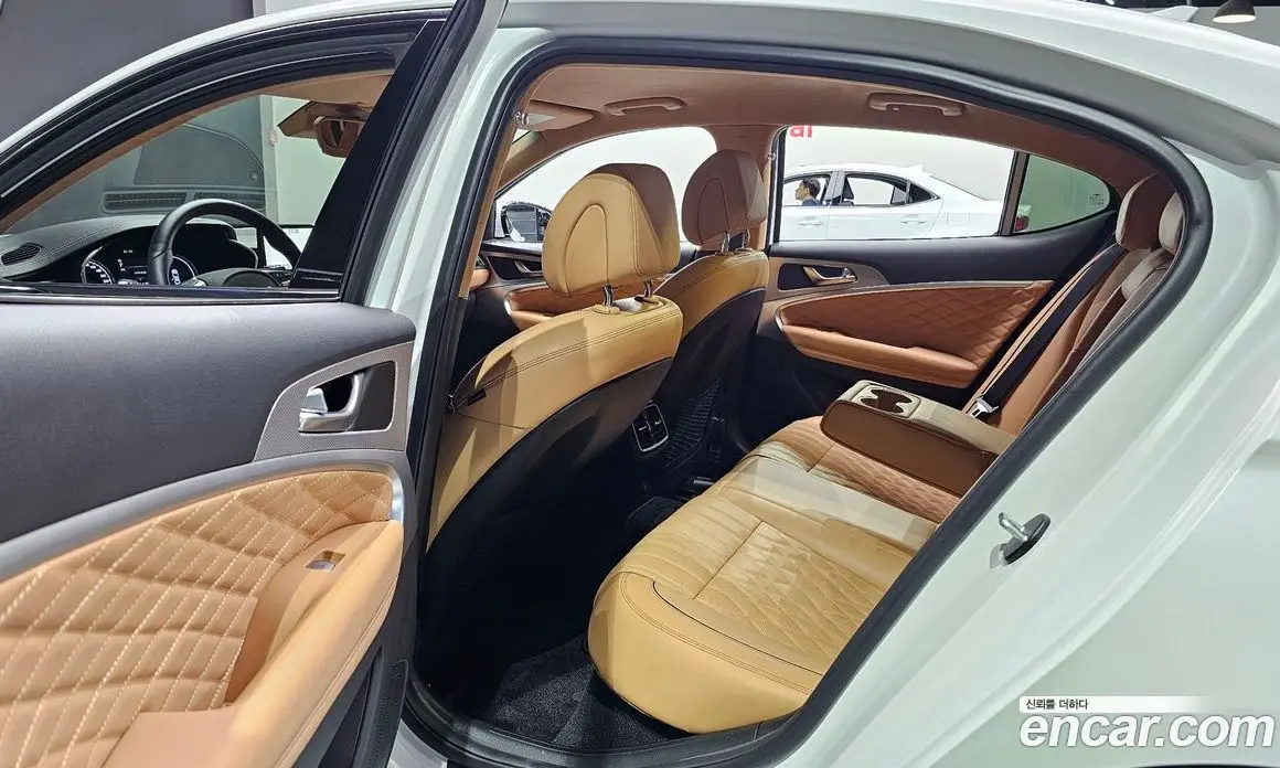 Genesis G70 2021 2.0 автомат (гидро), фото 17