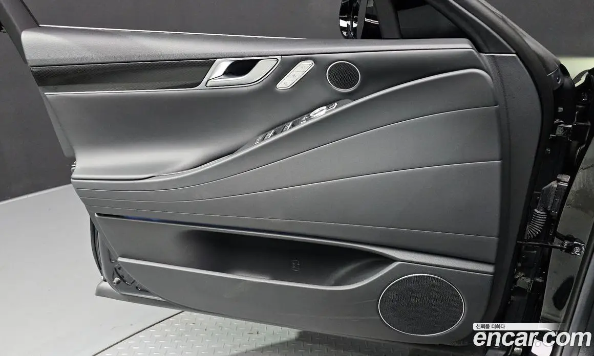 Genesis G80 2025 2.5 автомат (гидро), фото 14