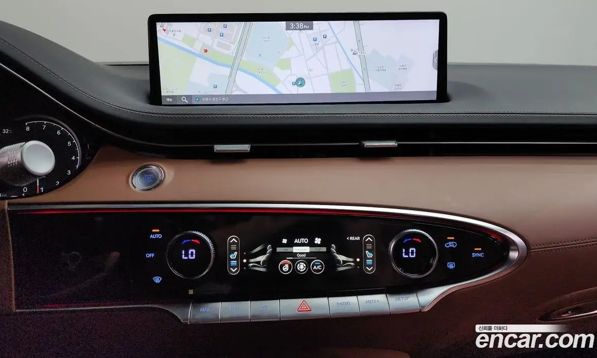 Genesis GV70 2021 2.5 автомат (гидро), фото 18