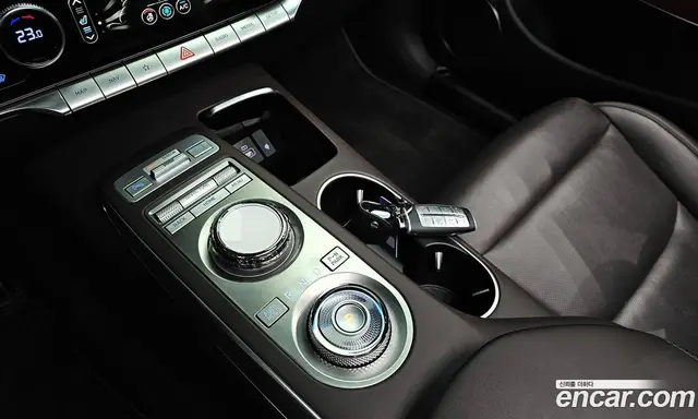 Genesis GV70 2022 2.5 автомат (гидро), миниатюра 9