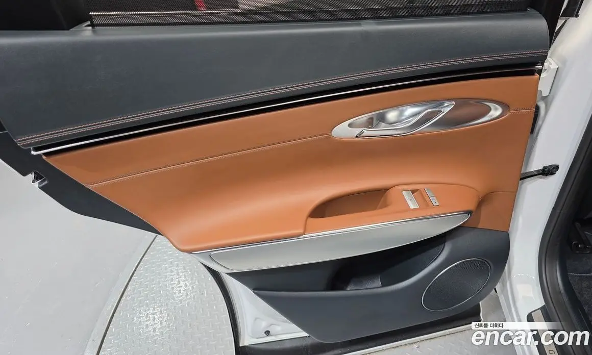 Genesis GV70 2022 2.5 автомат (гидро), фото 15