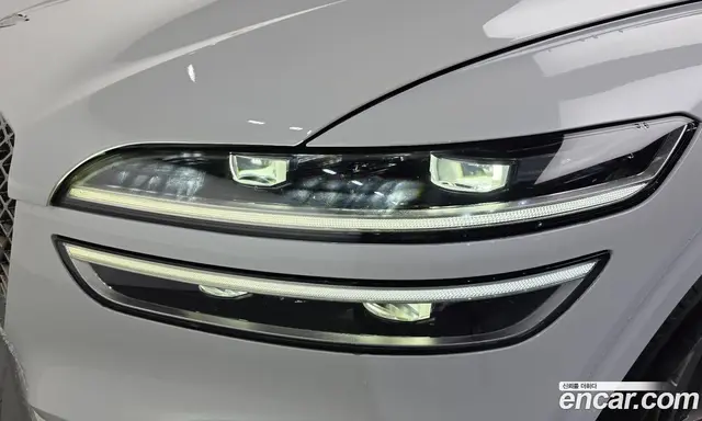 Genesis GV70 2022 2.5 автомат (гидро), миниатюра 8