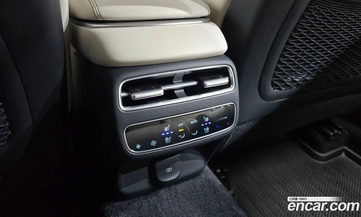 Genesis GV70 2025 2.5 автомат (гидро), фото 28