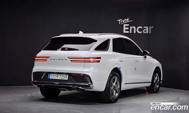 Genesis GV70 2026 2.5 автомат (гидро), миниатюра 2
