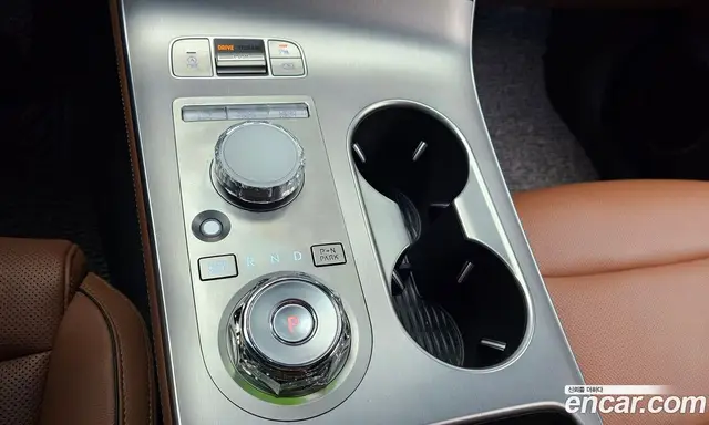 Genesis GV70 2026 2.5 автомат (гидро), миниатюра 12