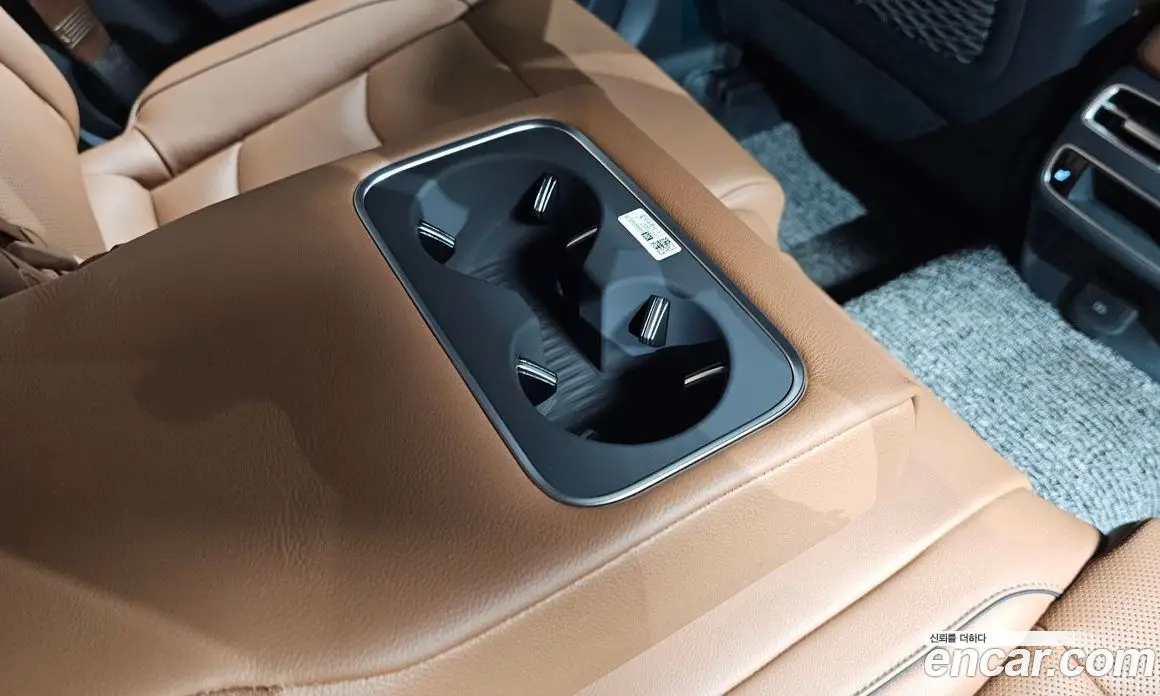 Genesis GV70 2026 2.5 автомат (гидро), фото 23