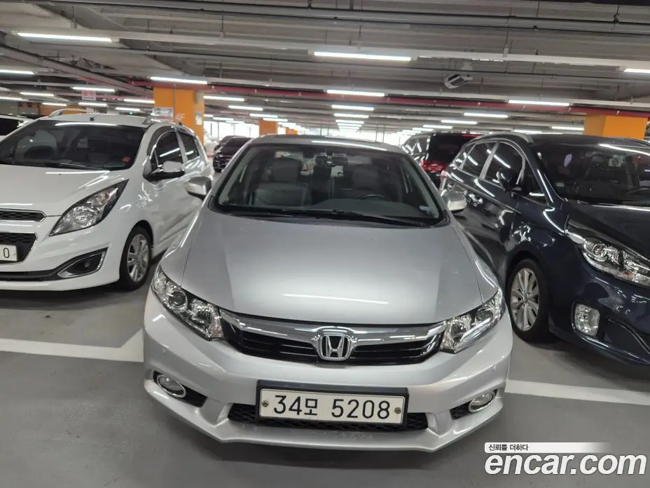 Honda Civic 2012 1.8 автомат (гидро), фото 3