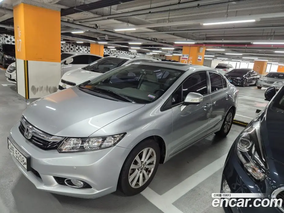 Honda Civic 2012 1.8 автомат (гидро), фото 7