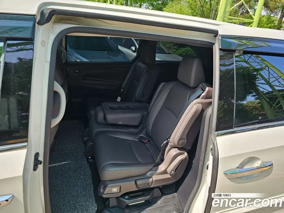 Honda Odyssey 2020 3.5 автомат (гидро), фото 14 Honda Odyssey 2020 3.5 автомат (гидро), фото 14