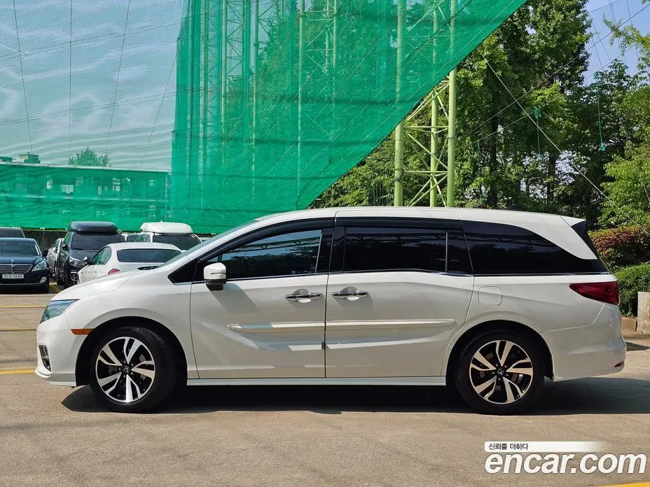Honda Odyssey 2020 3.5 автомат (гидро), фото 9 Honda Odyssey 2020 3.5 автомат (гидро), фото 9