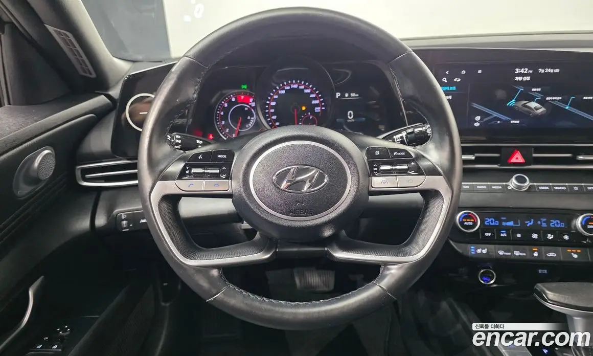 Hyundai Avante 2021 1.6 автомат (гидро), фото 19
