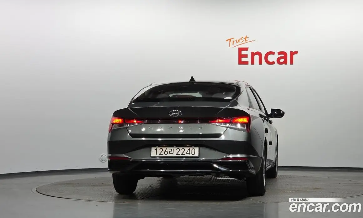 Hyundai Avante 2021 1.6 автомат (гидро), фото 4