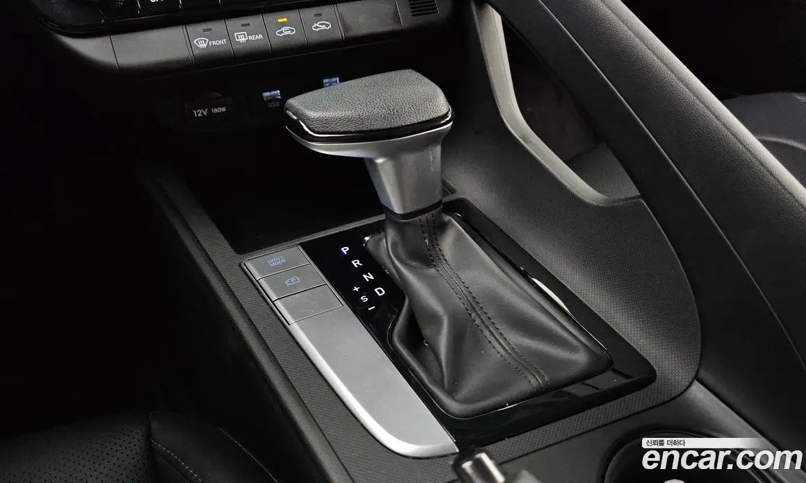 Hyundai Avante 2022 1.6 автомат (гидро), фото 12