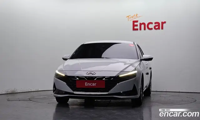 Hyundai Avante 2022 1.6 автомат (гидро), миниатюра 3