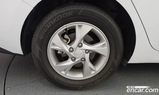 Hyundai Avante 2022 1.6 автомат (гидро), миниатюра 5