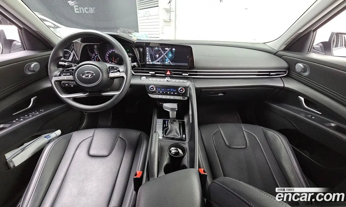 Hyundai Avante 2022 1.6 автомат (гидро), фото 10