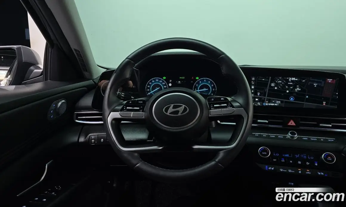 Hyundai Avante 2023 1.6 автомат (гидро), фото 17