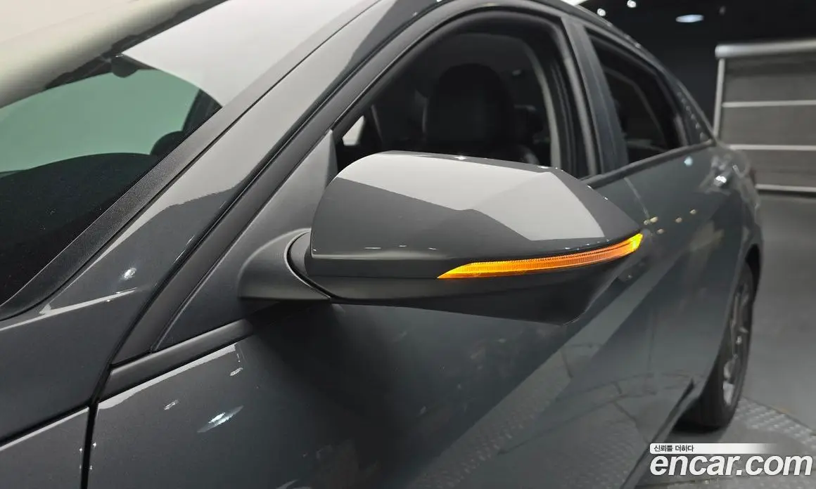 Hyundai Avante 2023 1.6 автомат (гидро), фото 29
