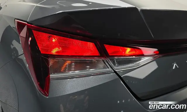 Hyundai Avante 2023 1.6 автомат (гидро), миниатюра 8