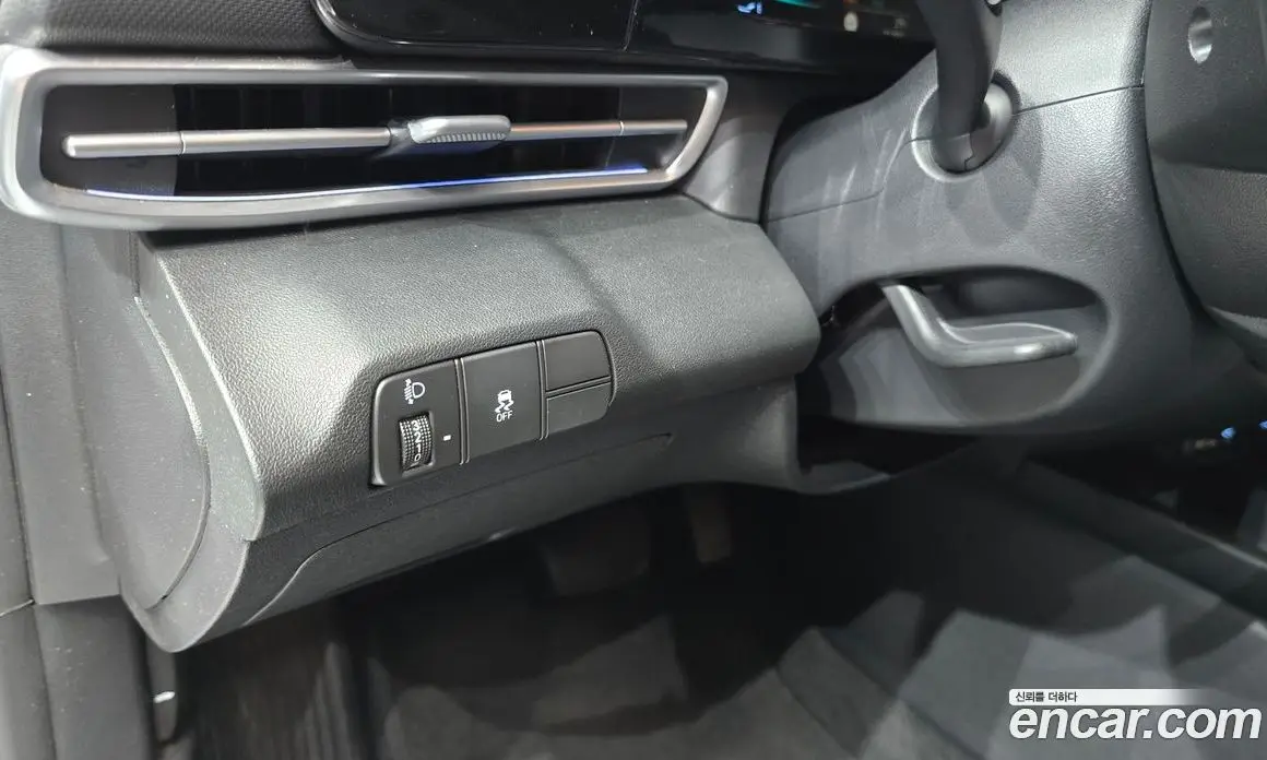 Hyundai Avante 2023 1.6 автомат (гидро), фото 20