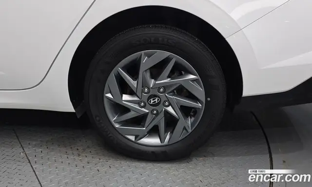Hyundai Avante 2023 1.6 автомат (гидро), миниатюра 7