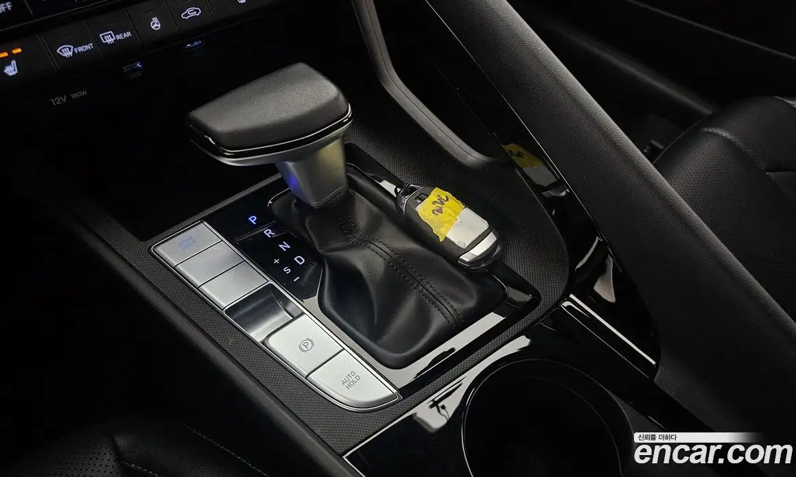 Hyundai Avante 2023 1.6 автомат (гидро), фото 12