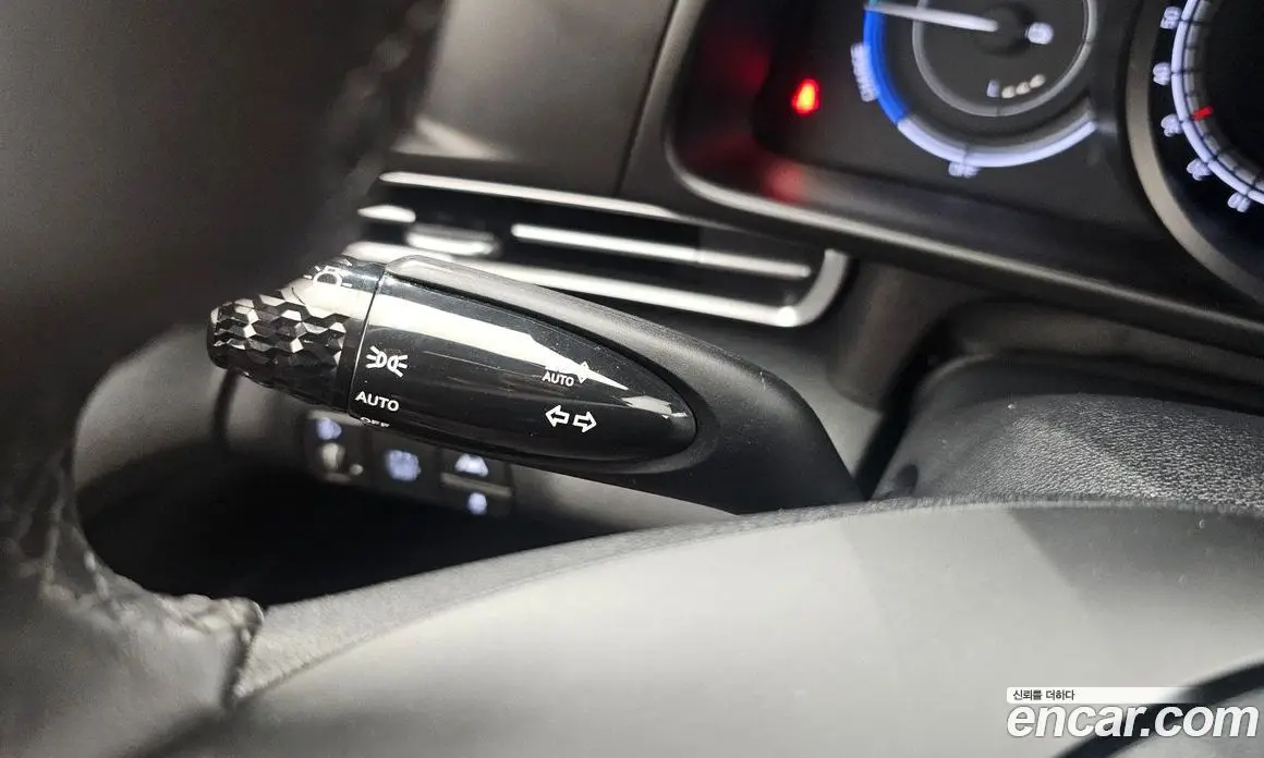 Hyundai Avante 2023 1.6 автомат (гидро), фото 28