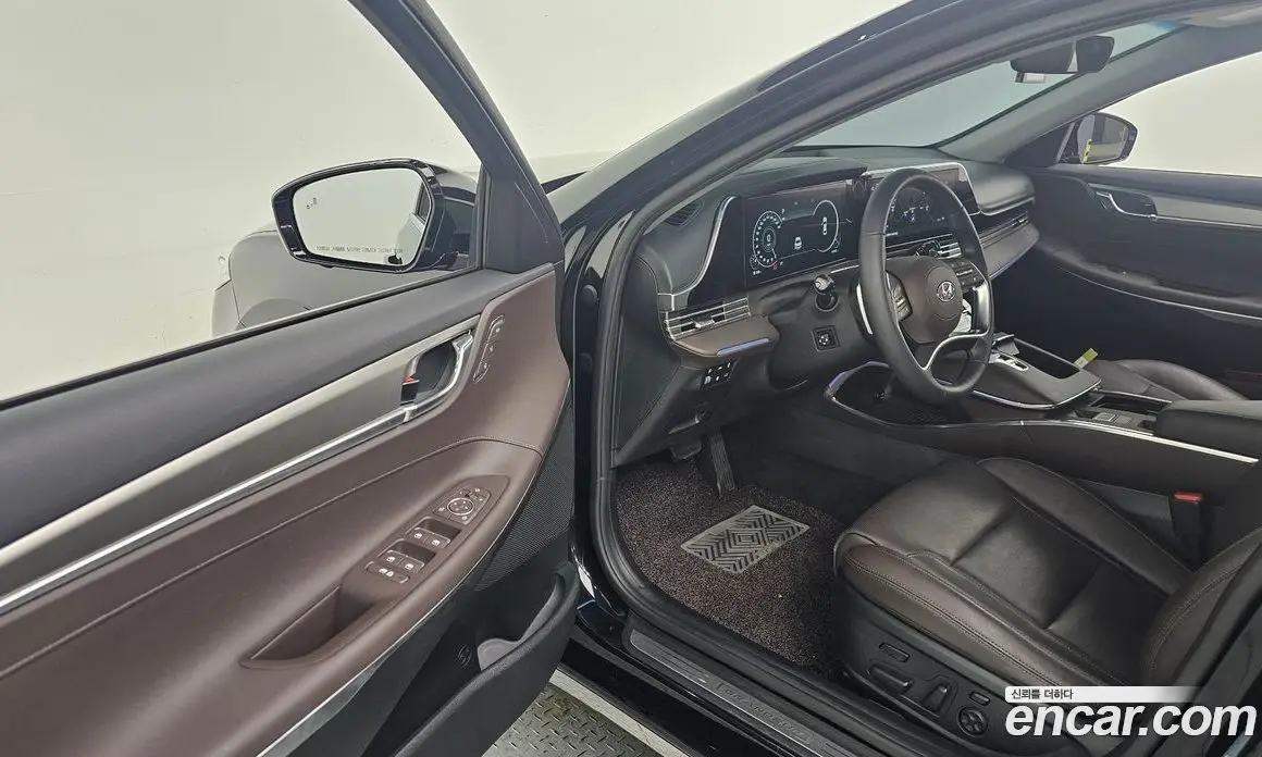 Hyundai Grandeur 2022 2.5 автомат (гидро), фото 12