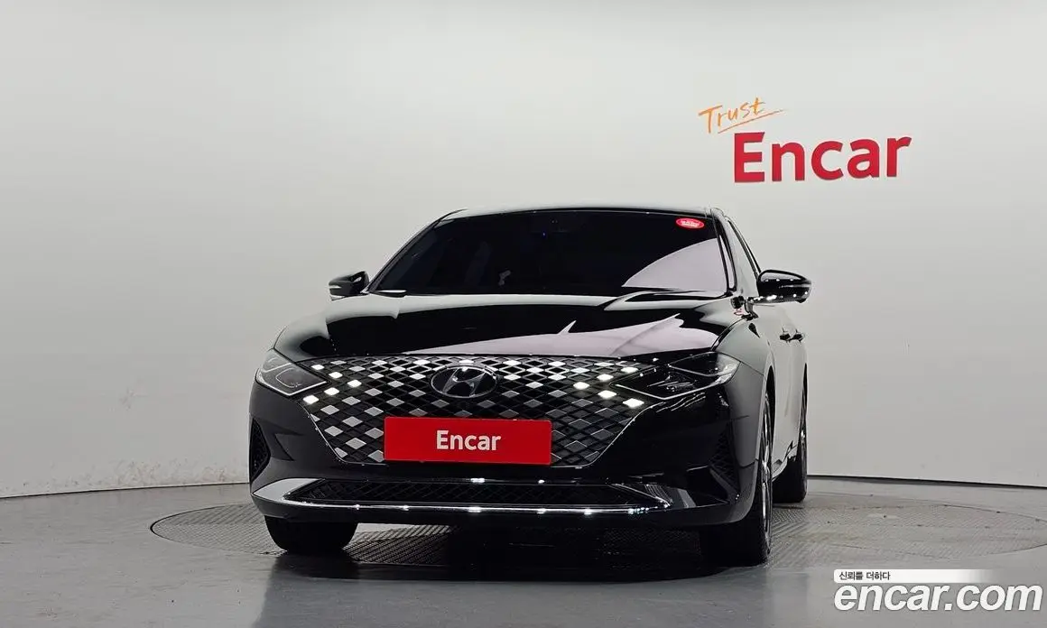 Hyundai Grandeur 2022 2.5 автомат (гидро), фото 3