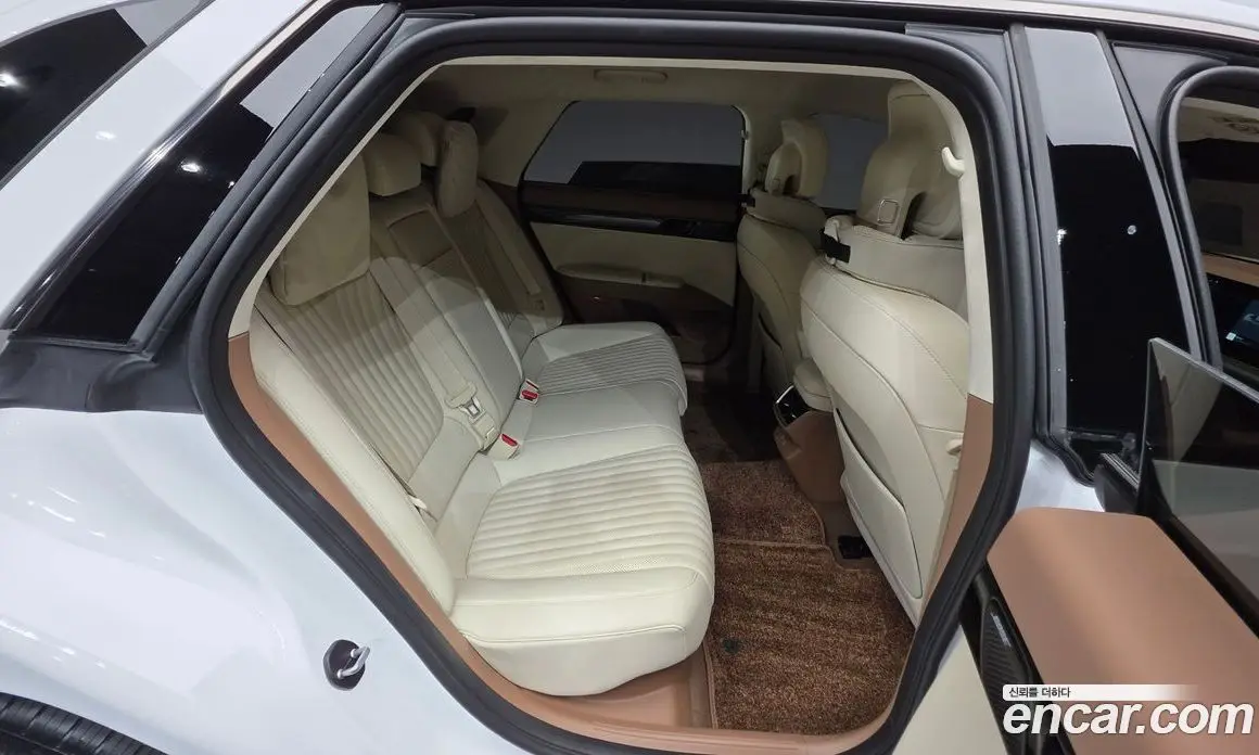 Hyundai Grandeur 2025 1.6 автомат (гидро), фото 18