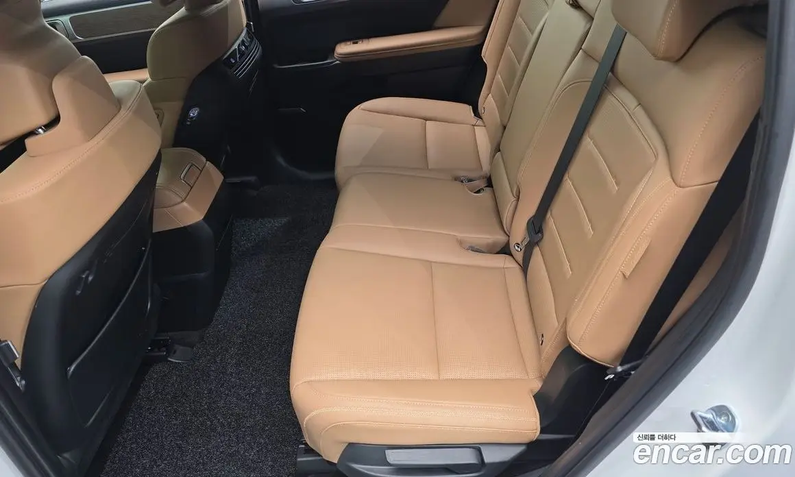 Hyundai Santa Fe 2024 1.6 автомат (гидро), фото 16