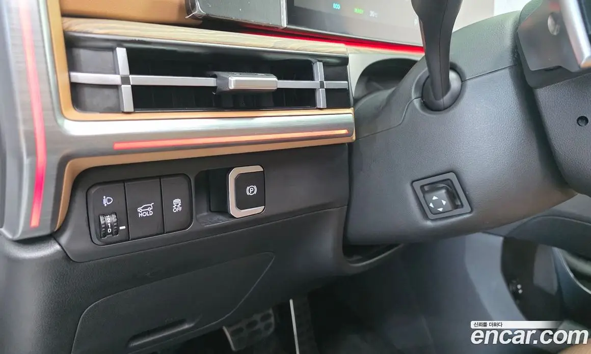 Hyundai Santa Fe 2024 1.6 автомат (гидро), фото 20