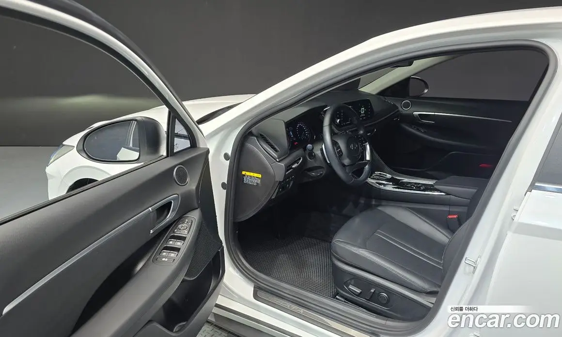 Hyundai Sonata 2019 2.0 автомат (гидро), фото 13