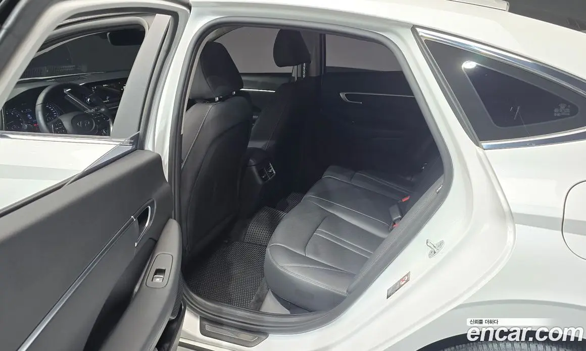 Hyundai Sonata 2019 2.0 автомат (гидро), фото 16