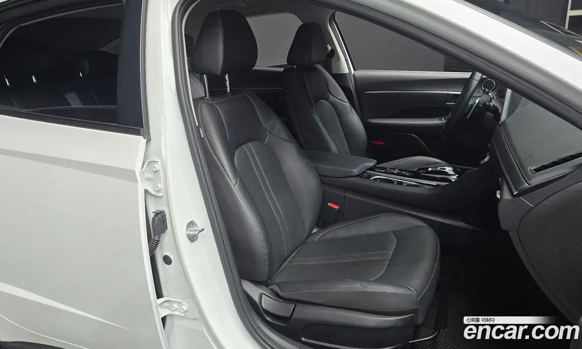 Hyundai Sonata 2019 2.0 автомат (гидро), фото 17