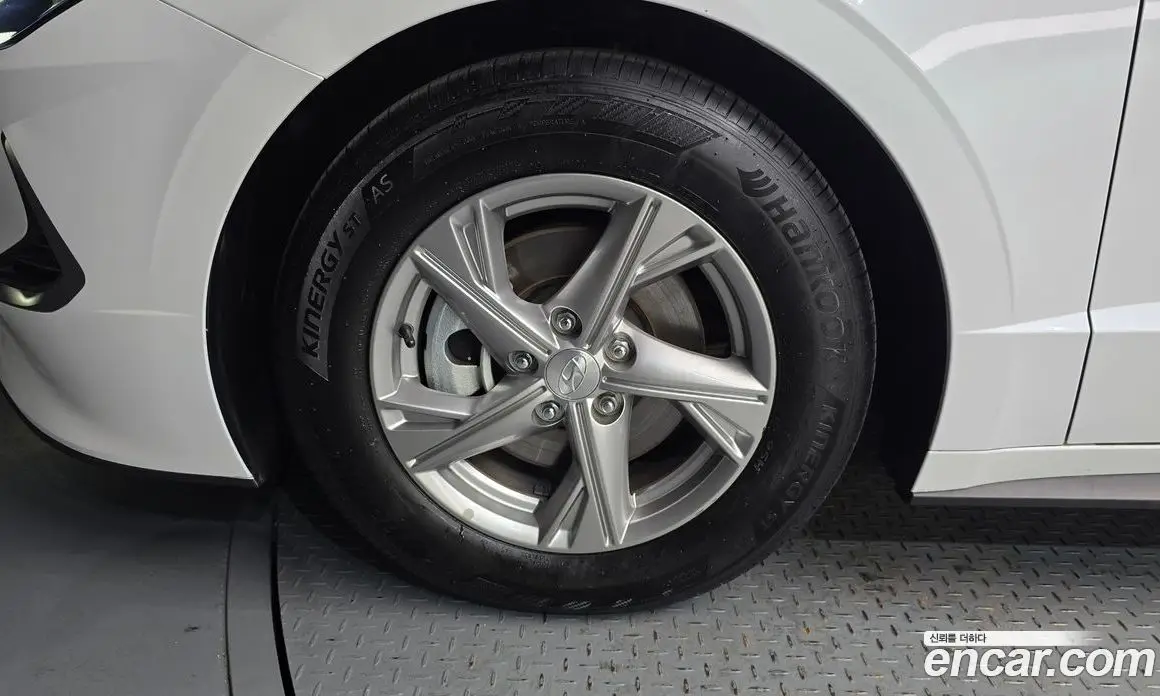 Hyundai Sonata 2019 2.0 автомат (гидро), фото 5