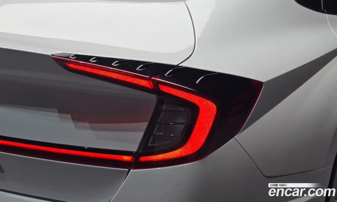 Hyundai Sonata 2019 2.0 автомат (гидро), фото 9
